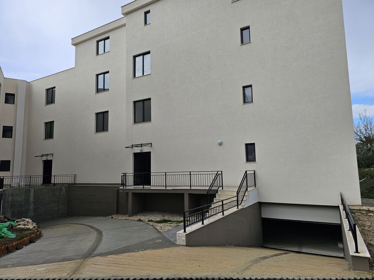 5 Radhime Vlore, 9426